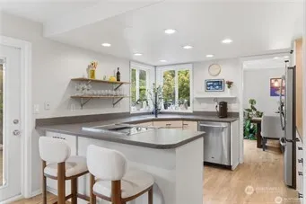 209 Casey Court Steilacoom, WA 98388