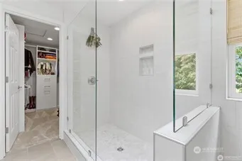 209 Casey Court Steilacoom, WA 98388
