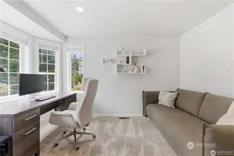 209 Casey Court Steilacoom, WA 98388