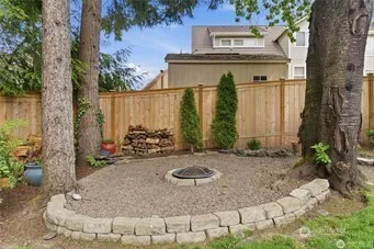 209 Casey Court Steilacoom, WA 98388