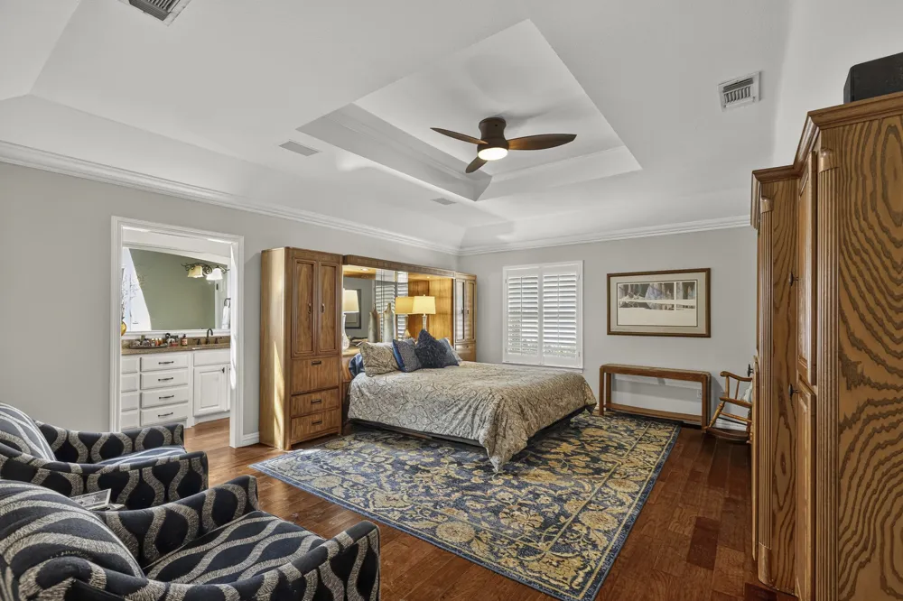 1946 Oakbluff Drive Carrollton, TX 75007