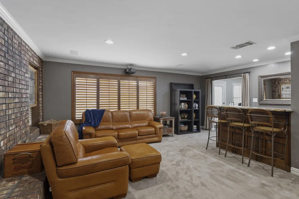 1946 Oakbluff Drive Carrollton, TX 75007