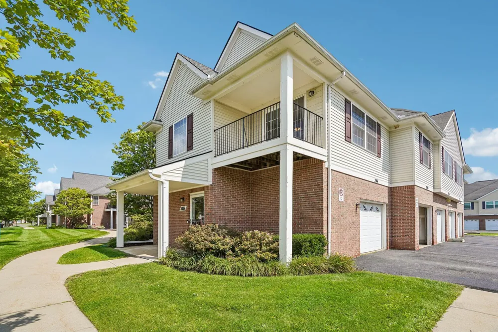 3361 Kneeland Circle Howell, MI 48843