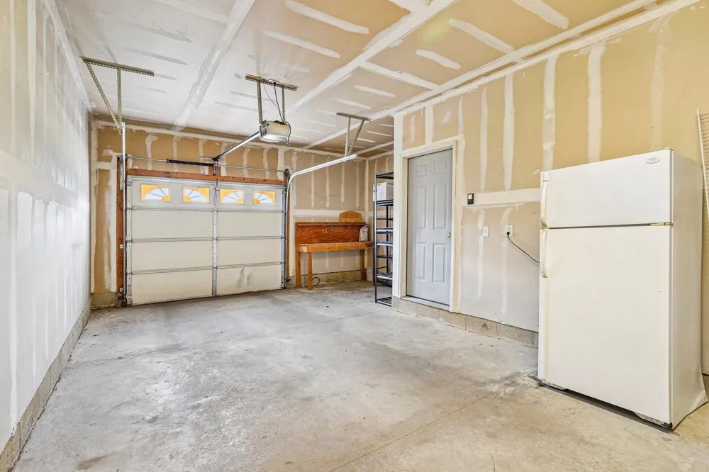 3361 Kneeland Circle Howell, MI 48843