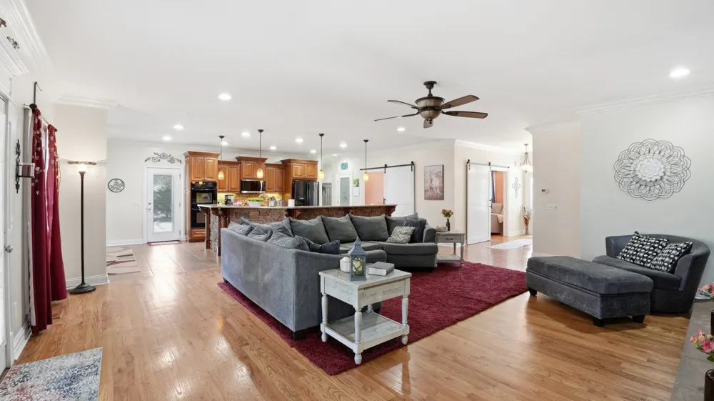 135 Vols Ln Estill Springs, TN 37330