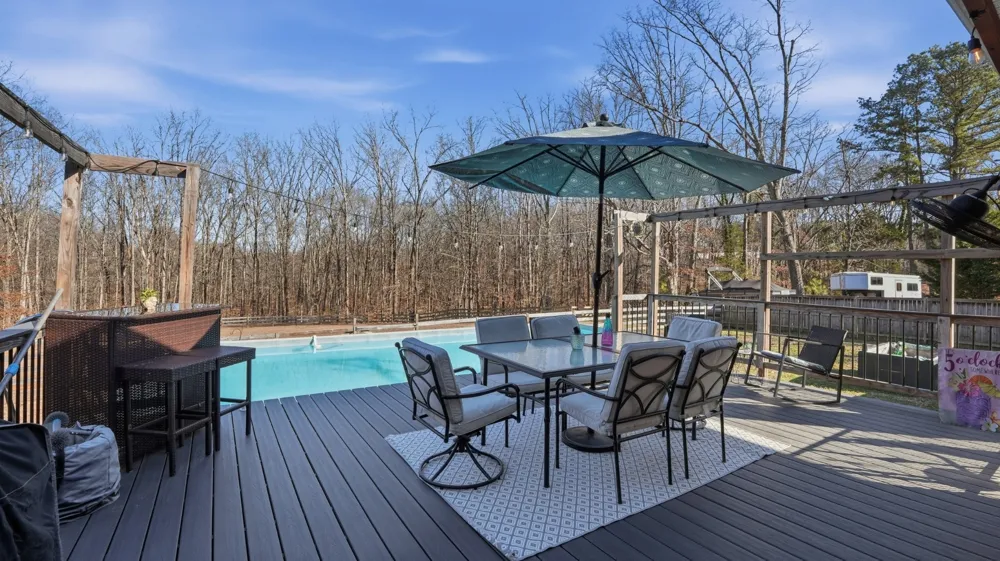 135 Vols Ln Estill Springs, TN 37330