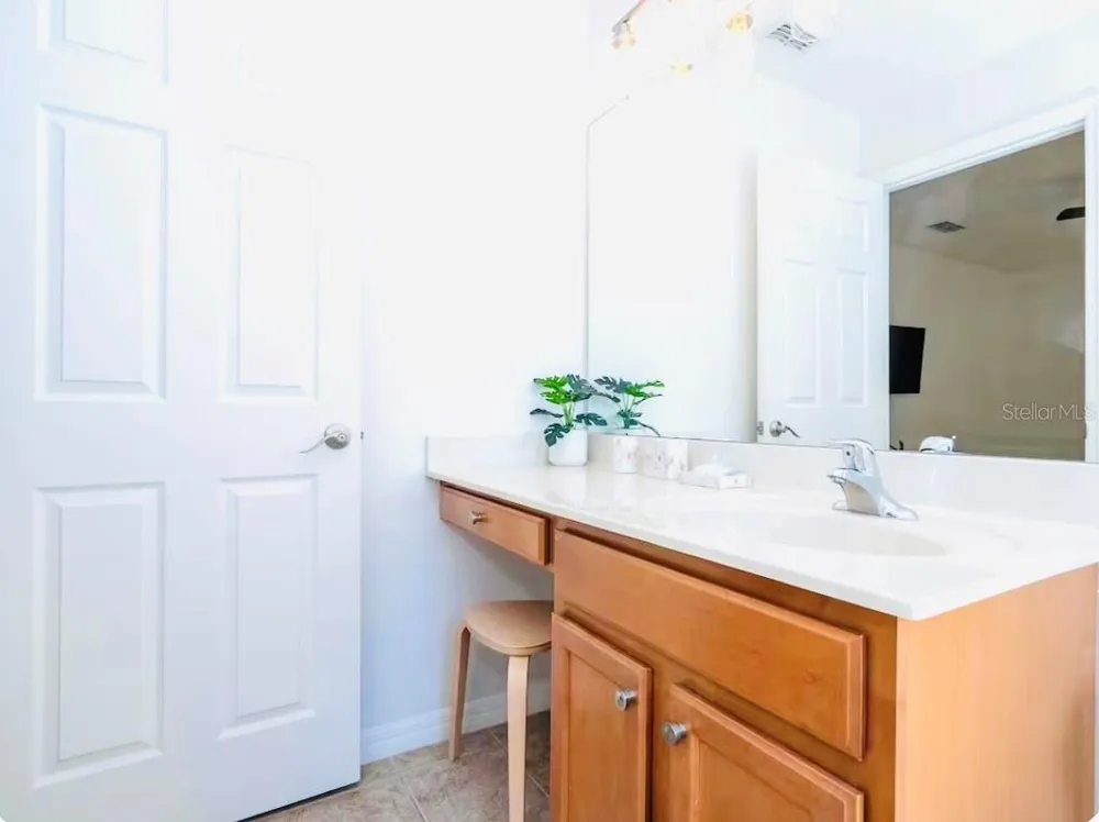 1078 ORANGE COSMOS BOULEVARD Davenport, FL 33837
