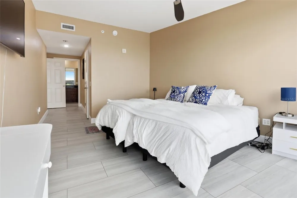 322 E CENTRAL BOULEVARD #501 Orlando, FL 32801