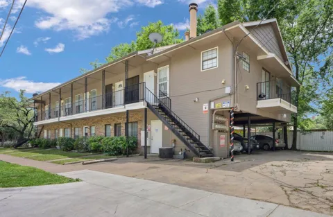 4623 Gaston Avenue #7