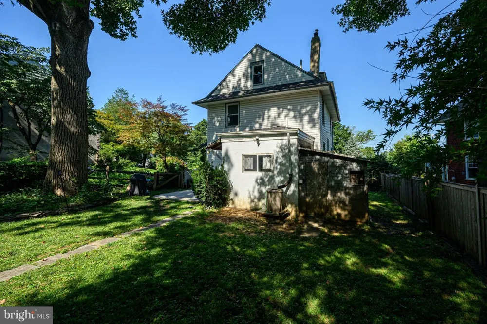 5 WHITEMARSH AVENUE Glenside, PA 19038