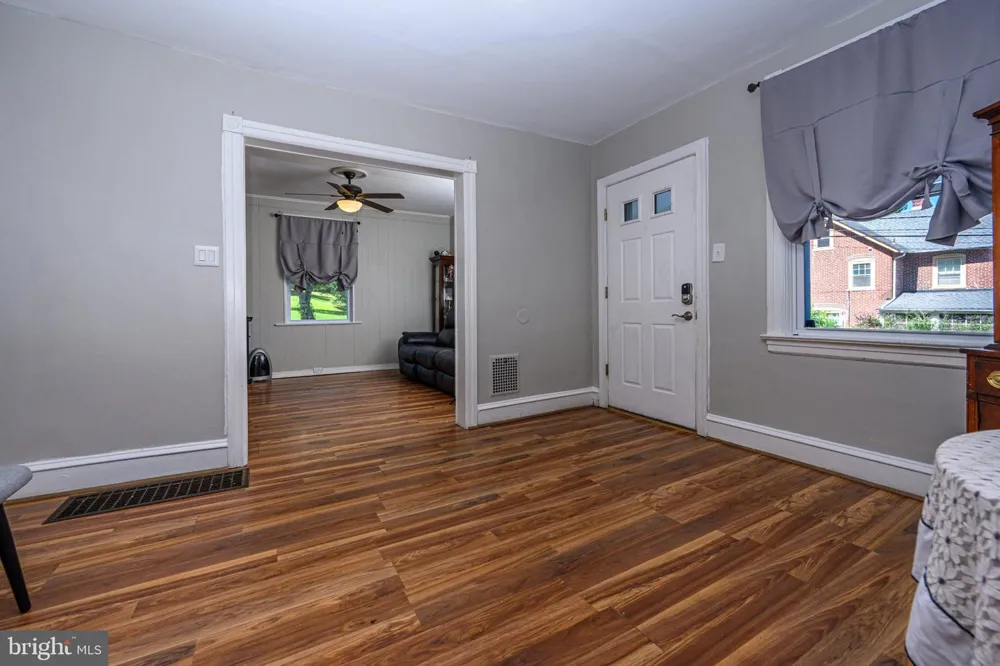5 WHITEMARSH AVENUE Glenside, PA 19038