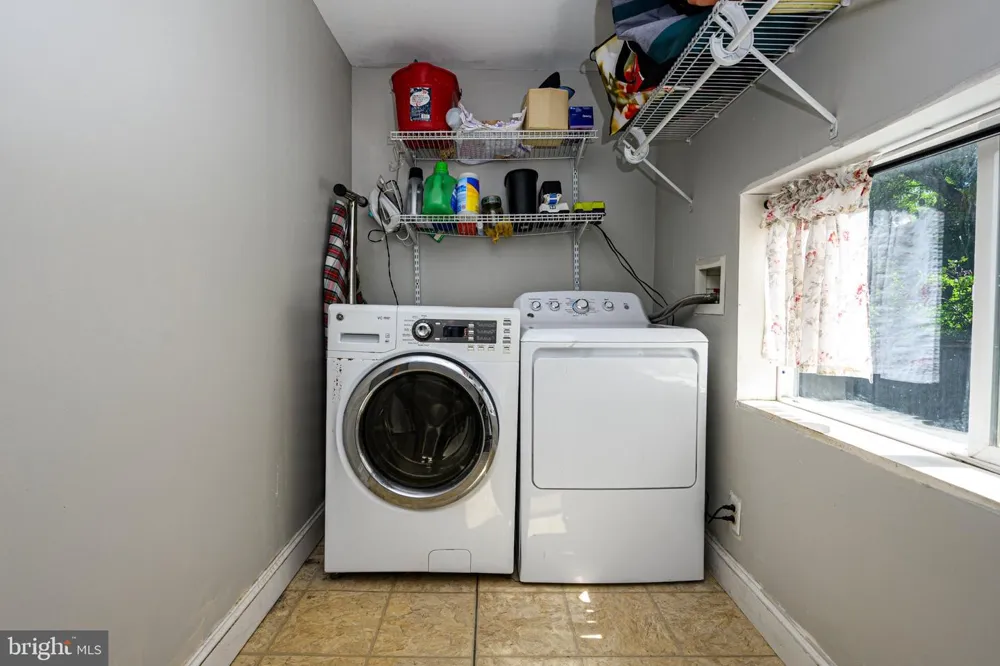 5 WHITEMARSH AVENUE Glenside, PA 19038