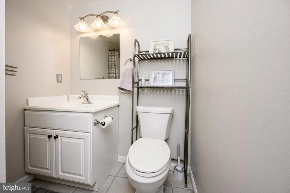 5 WHITEMARSH AVENUE Glenside, PA 19038