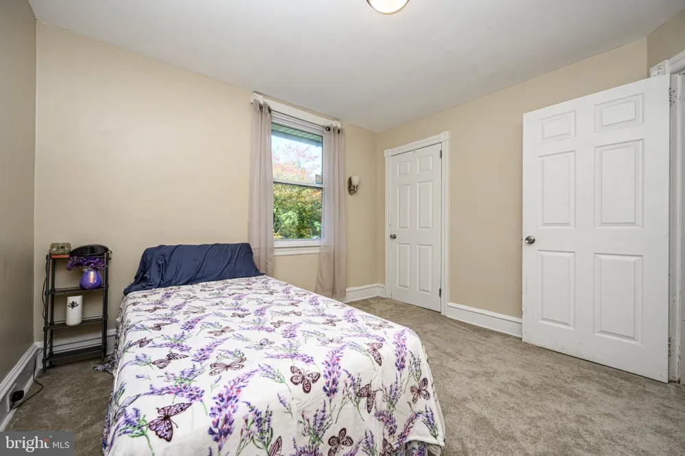 5 WHITEMARSH AVENUE Glenside, PA 19038
