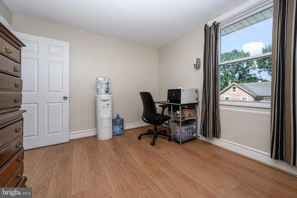 5 WHITEMARSH AVENUE Glenside, PA 19038