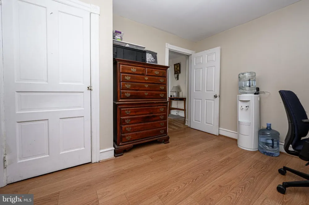 5 WHITEMARSH AVENUE Glenside, PA 19038
