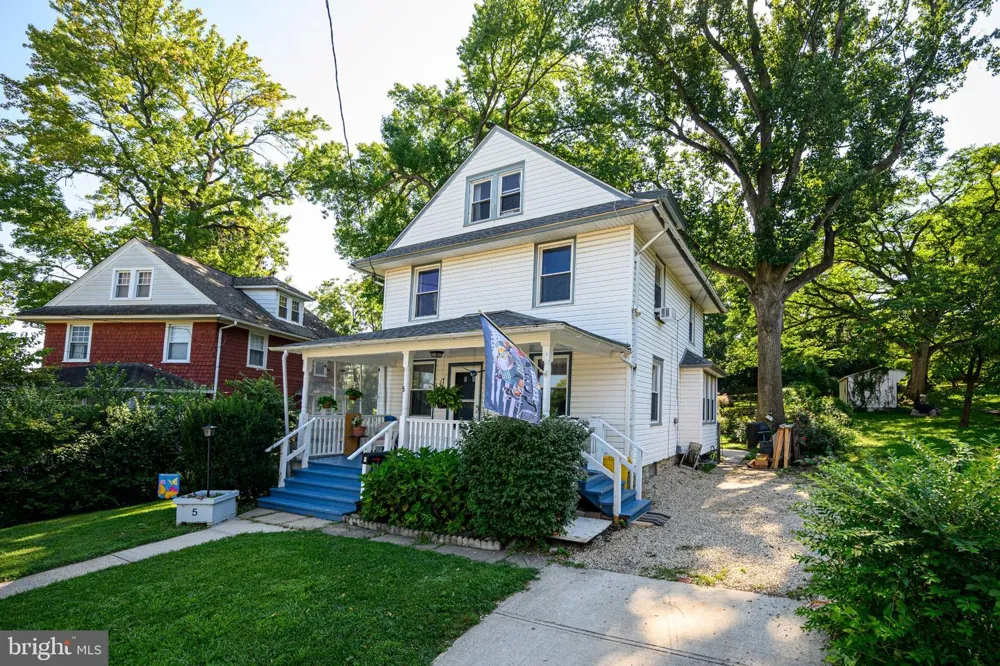 5 WHITEMARSH AVENUE Glenside, PA 19038