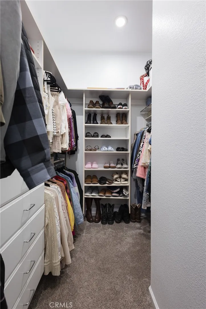2547 Logan Santa Maria, CA 93455
