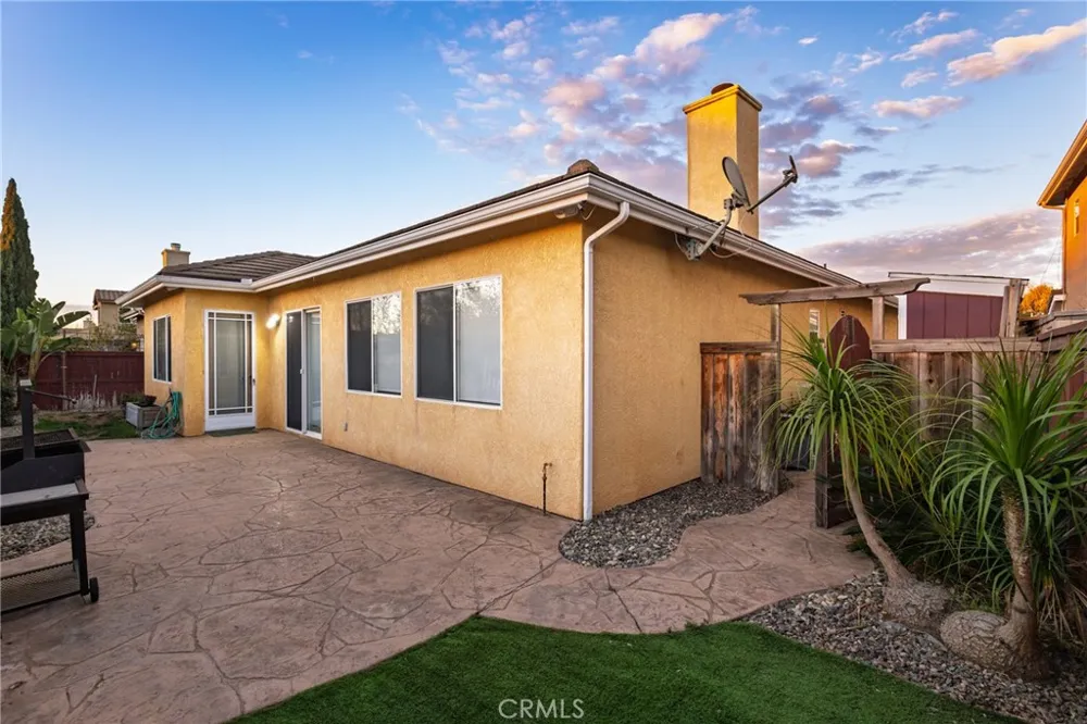 2547 Logan Santa Maria, CA 93455