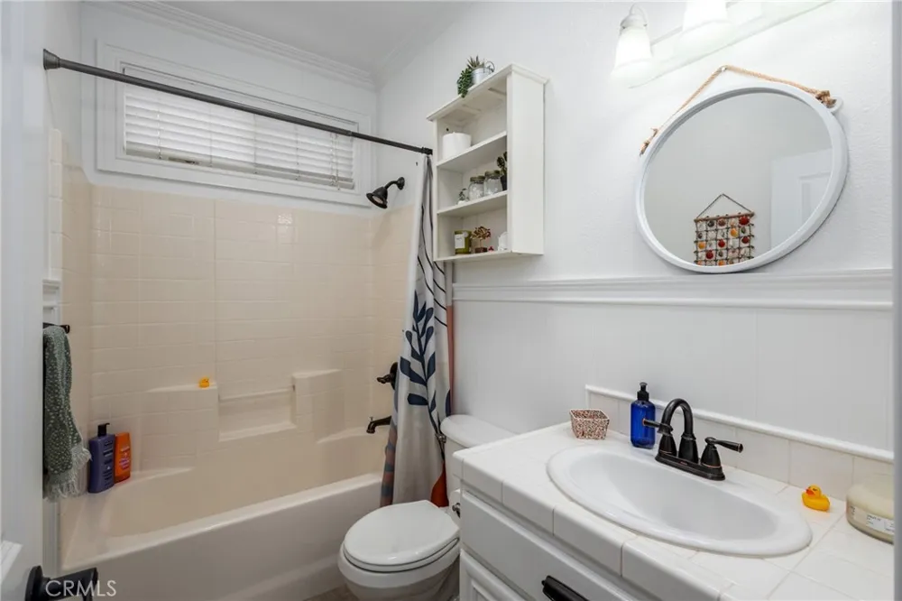 2547 Logan Santa Maria, CA 93455