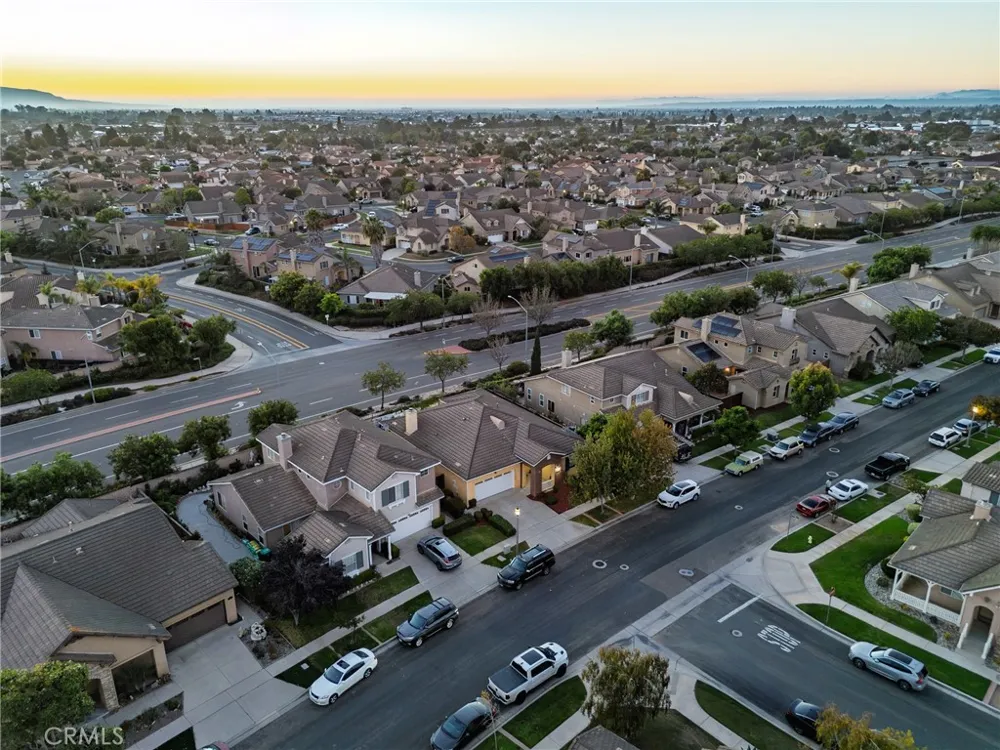 2547 Logan Santa Maria, CA 93455