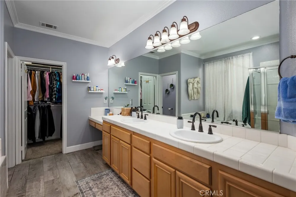2547 Logan Santa Maria, CA 93455