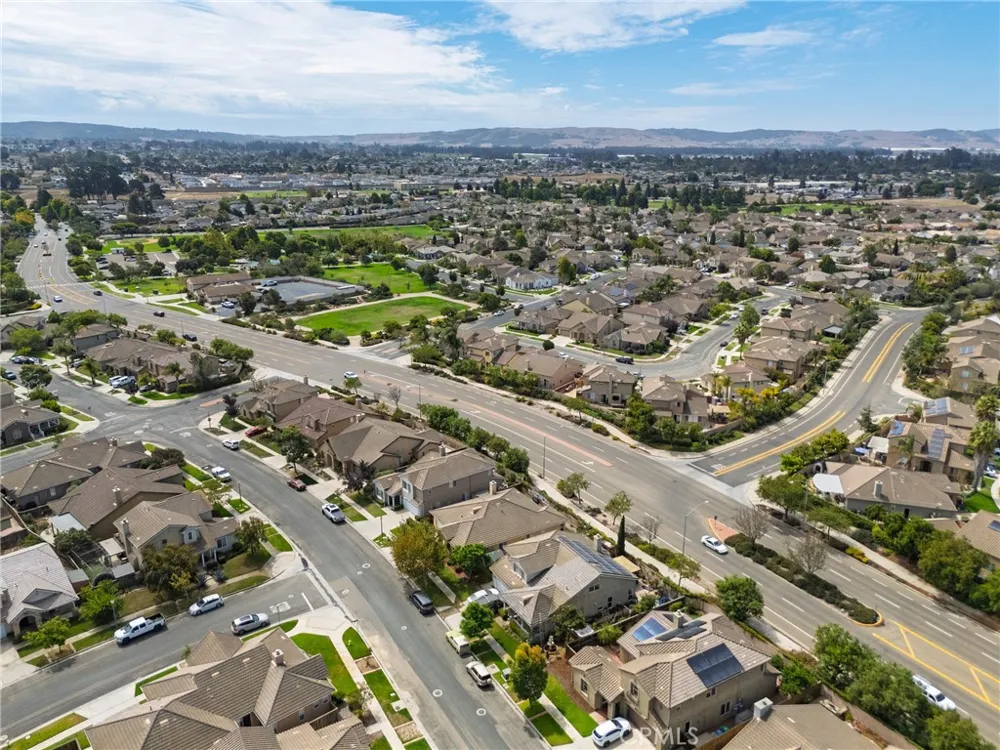 2547 Logan Santa Maria, CA 93455