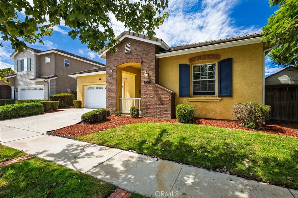 2547 Logan Santa Maria, CA 93455