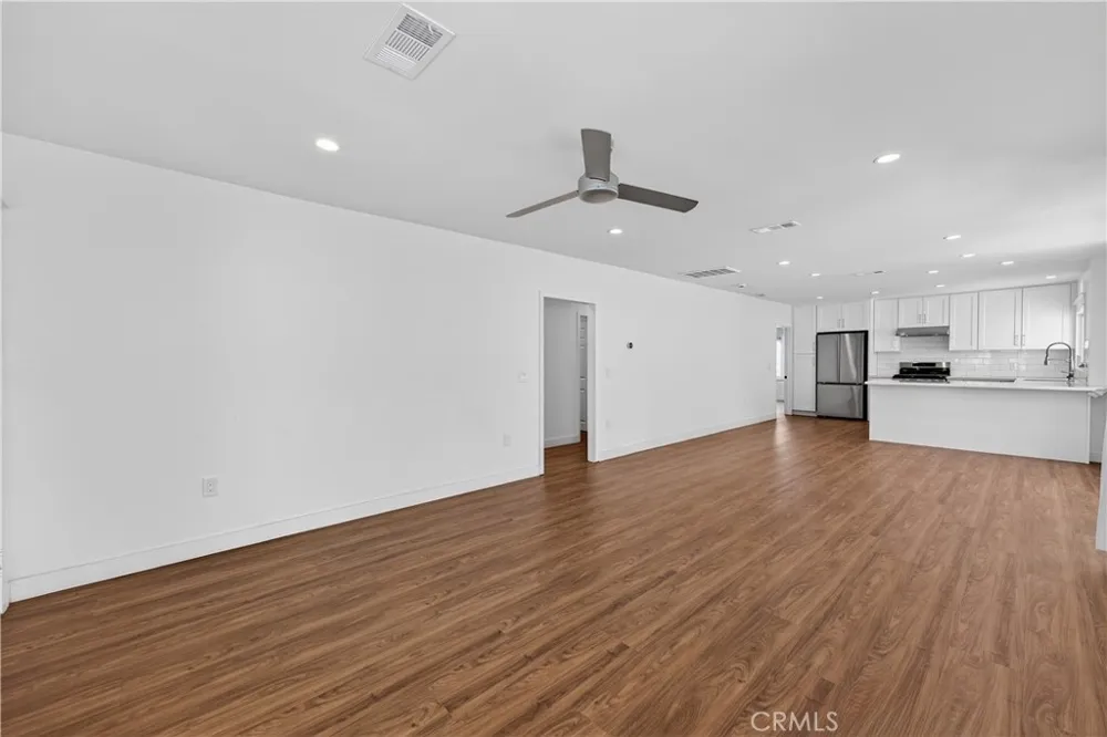 3538 London Los Angeles, CA 90026