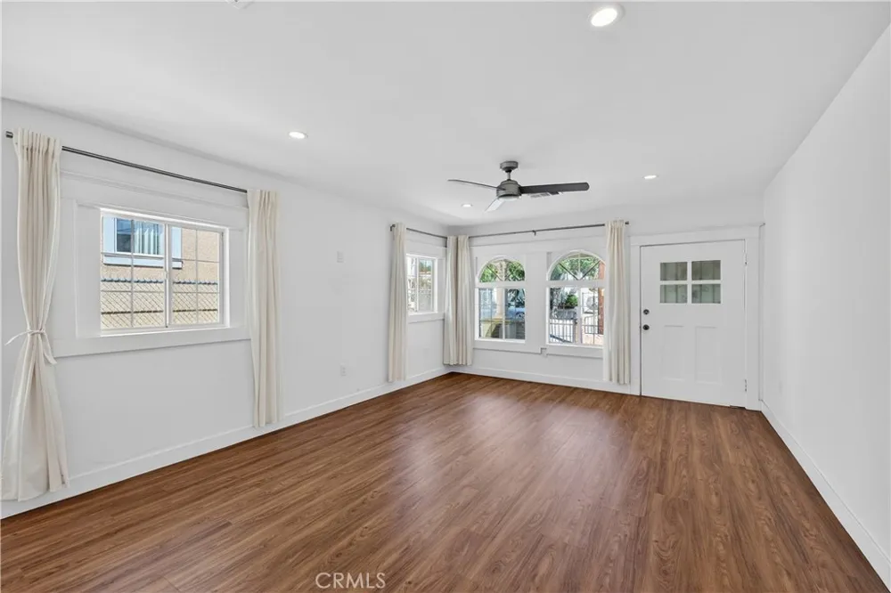 3538 London Los Angeles, CA 90026