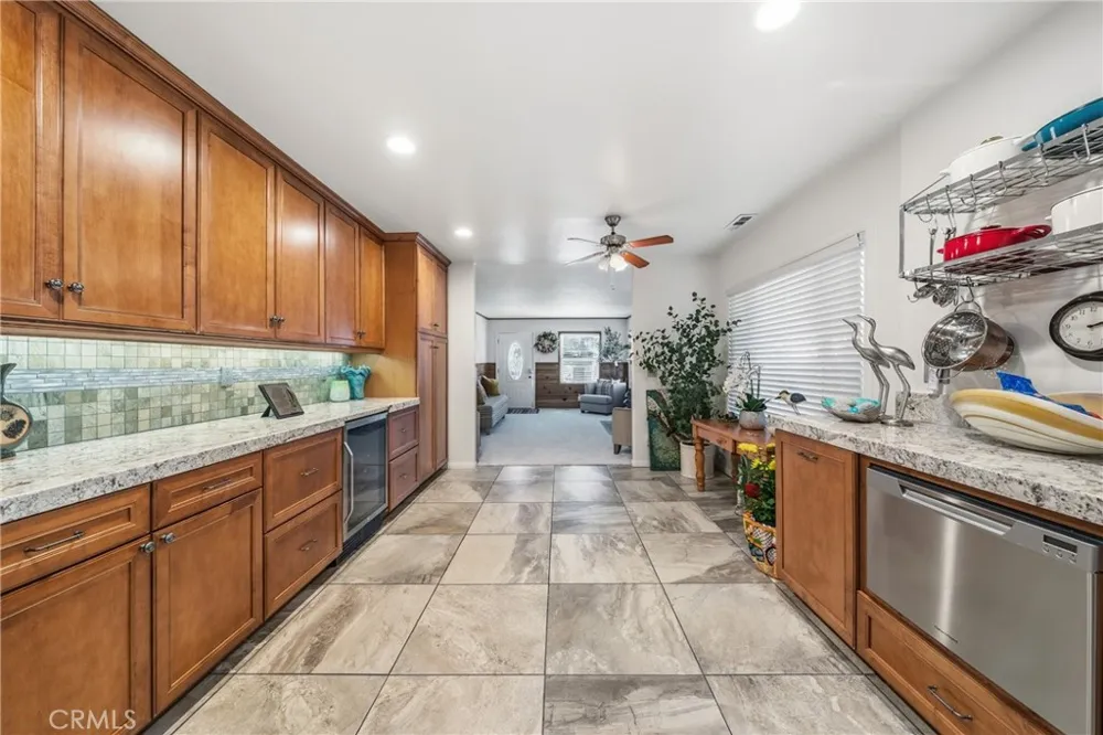 195 Knoll Big Bear Lake, CA 92315