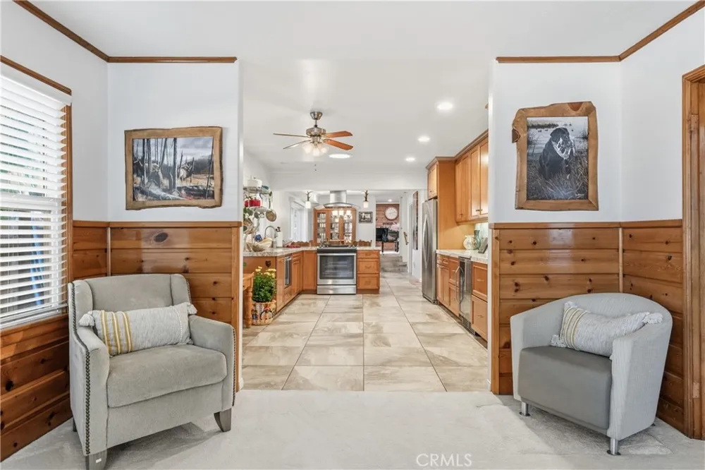 195 Knoll Big Bear Lake, CA 92315