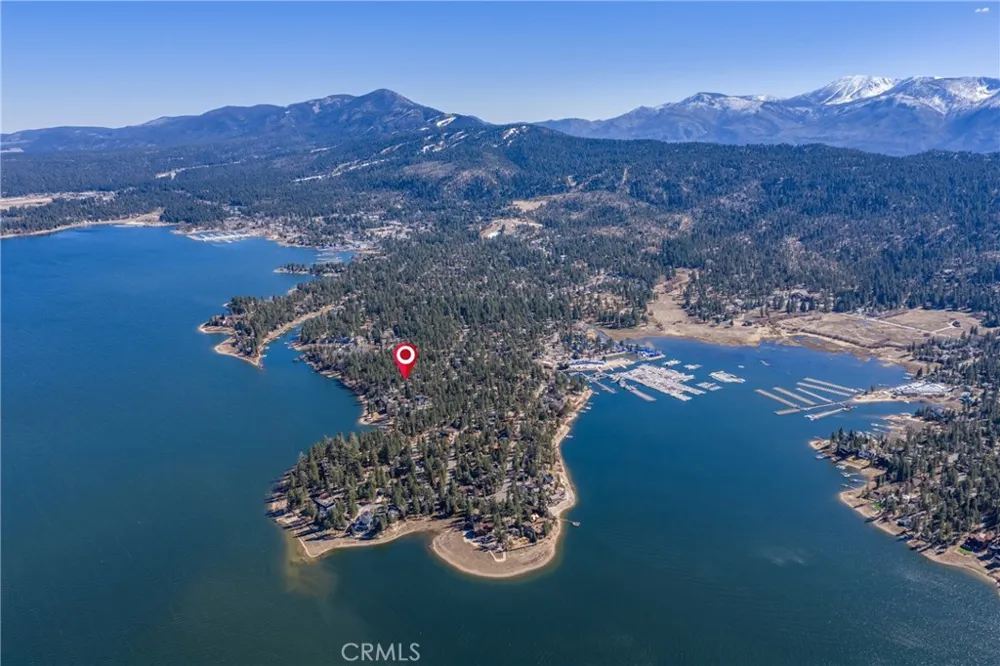 195 Knoll Big Bear Lake, CA 92315