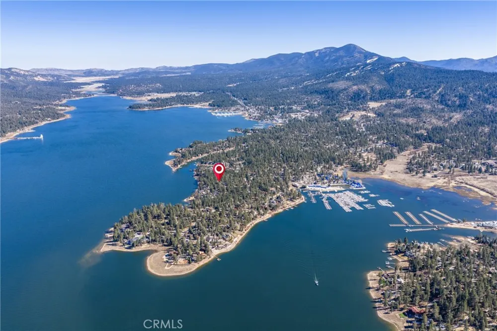 195 Knoll Big Bear Lake, CA 92315