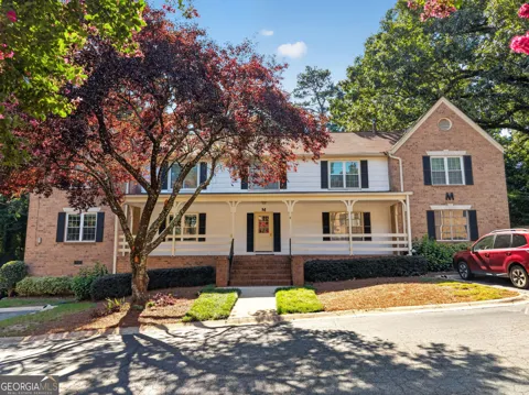 3825 Lavista RD