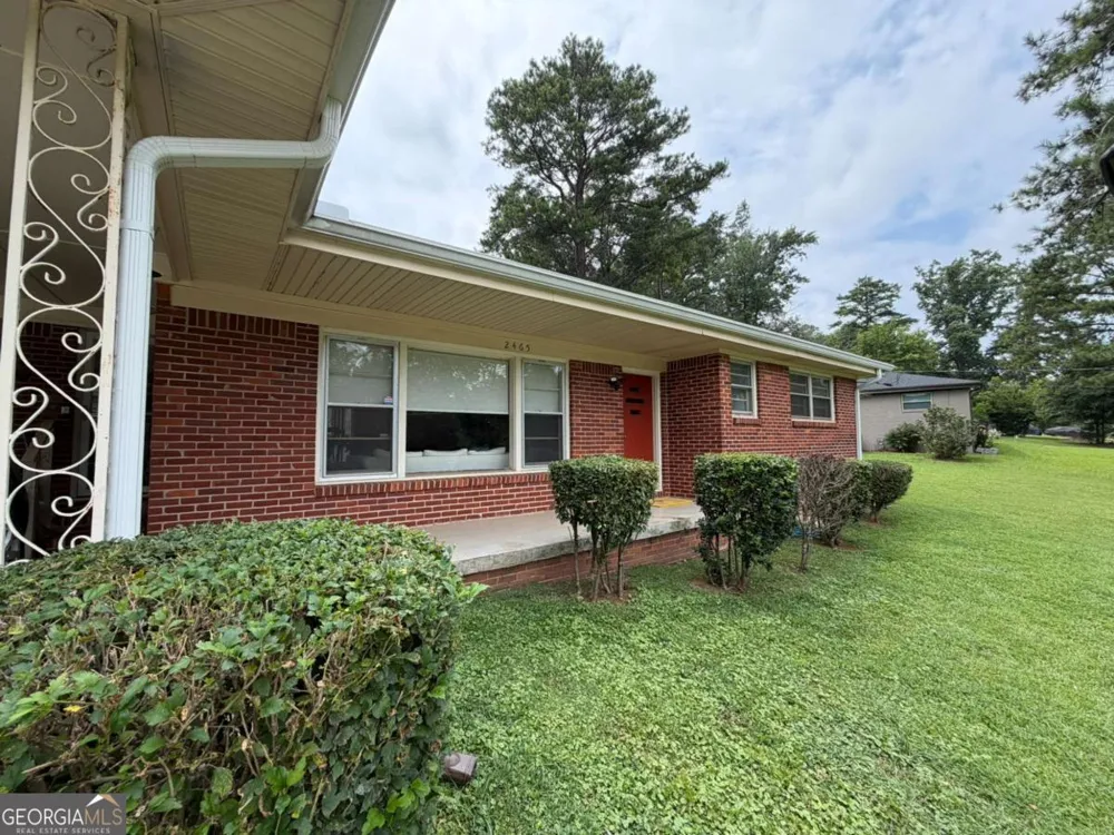 2465 Miriam LN Decatur, GA 30032
