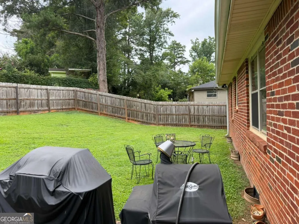 2465 Miriam LN Decatur, GA 30032