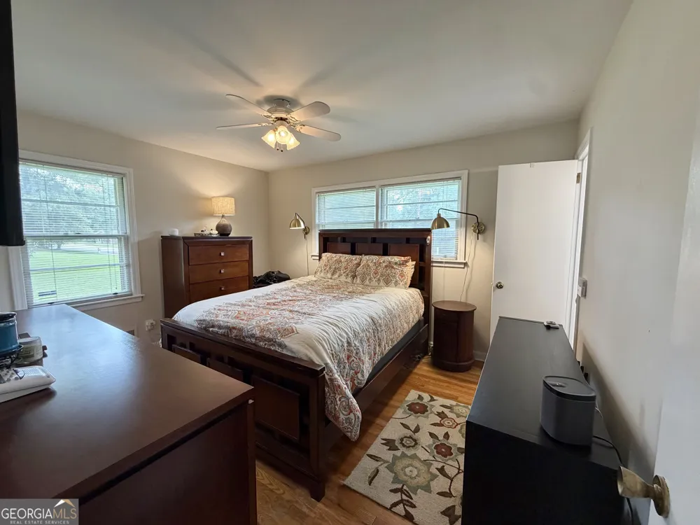 2465 Miriam LN Decatur, GA 30032
