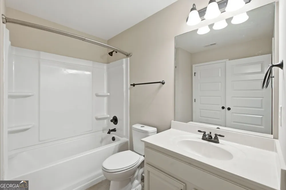 2801 Karras CV Hampton, GA 30228