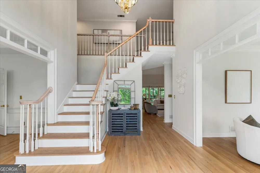 9170 Nesbit Lakes DR Alpharetta, GA 30022