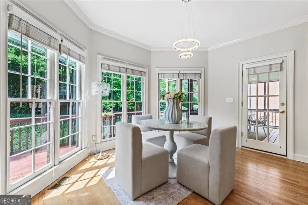 9170 Nesbit Lakes DR Alpharetta, GA 30022