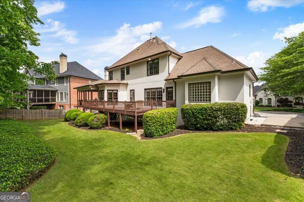 9170 Nesbit Lakes DR Alpharetta, GA 30022