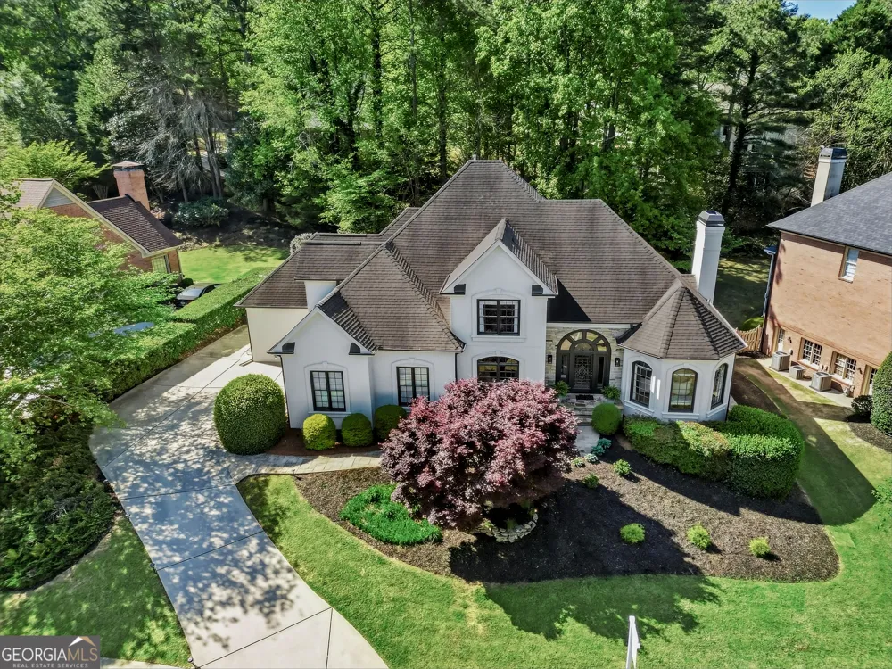 9170 Nesbit Lakes DR Alpharetta, GA 30022