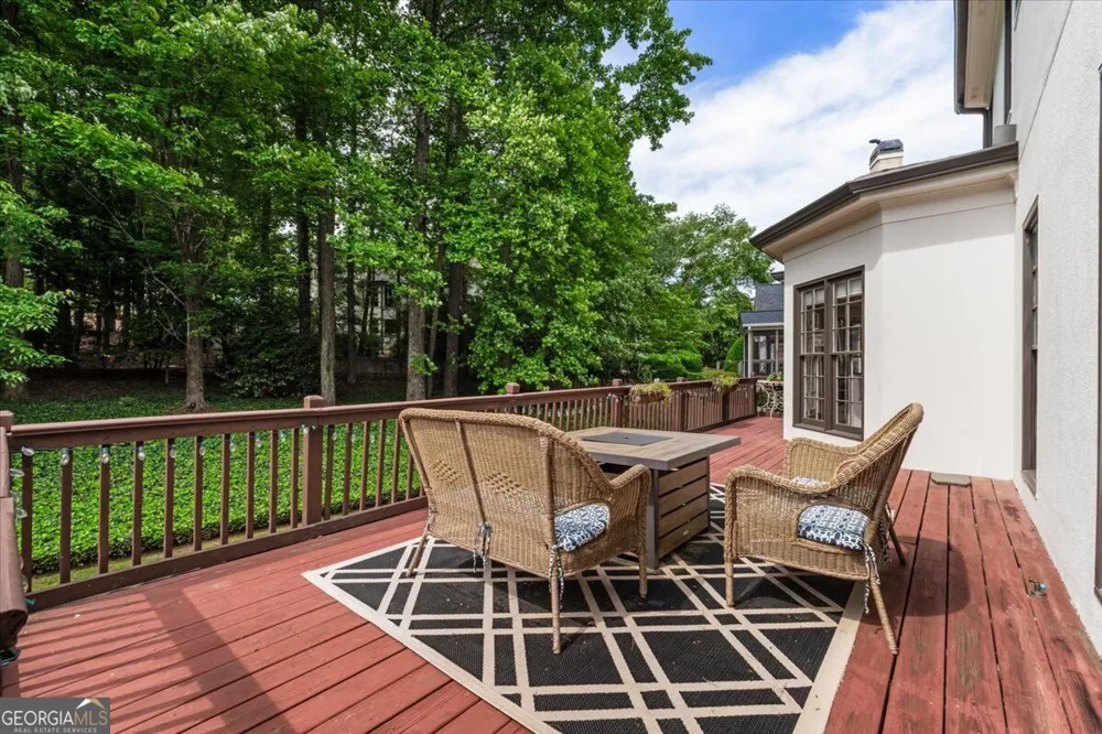 9170 Nesbit Lakes DR Alpharetta, GA 30022