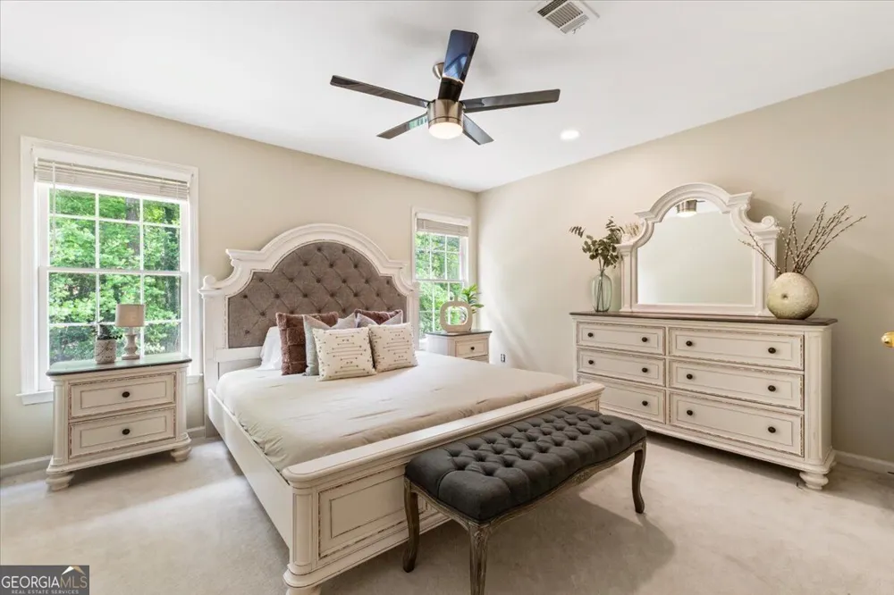 9170 Nesbit Lakes DR Alpharetta, GA 30022