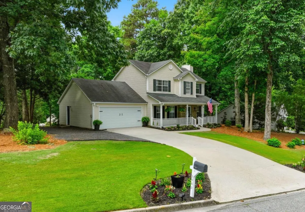 3063 Rockview DR Loganville, GA 30052