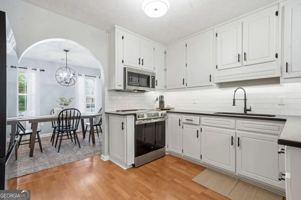 3063 Rockview DR Loganville, GA 30052