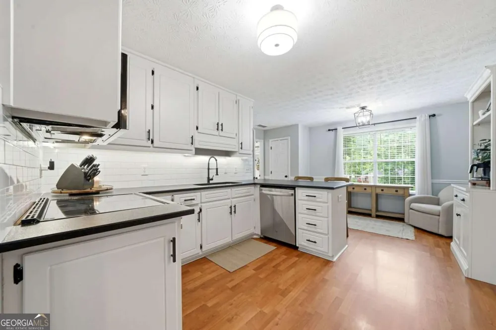 3063 Rockview DR Loganville, GA 30052