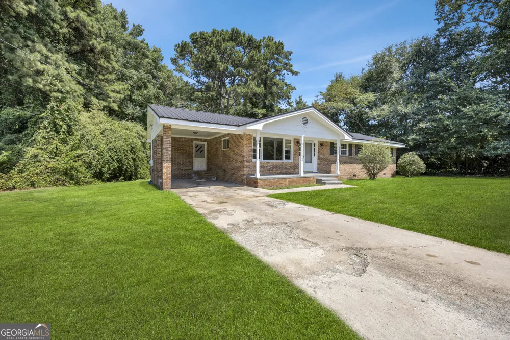 281 Taylor RD Jackson, GA 30233