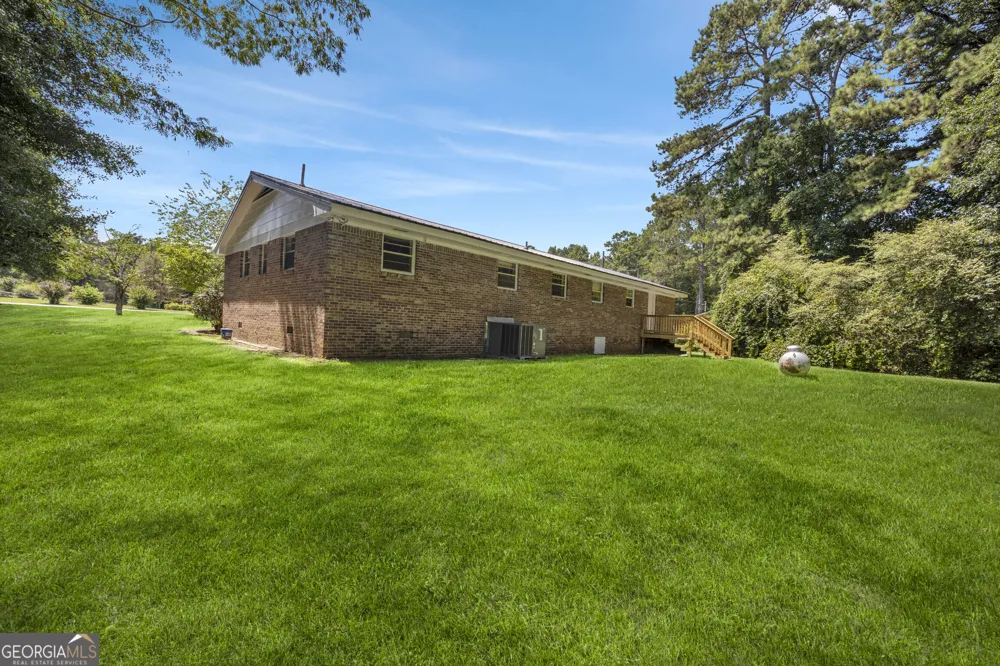 281 Taylor RD Jackson, GA 30233